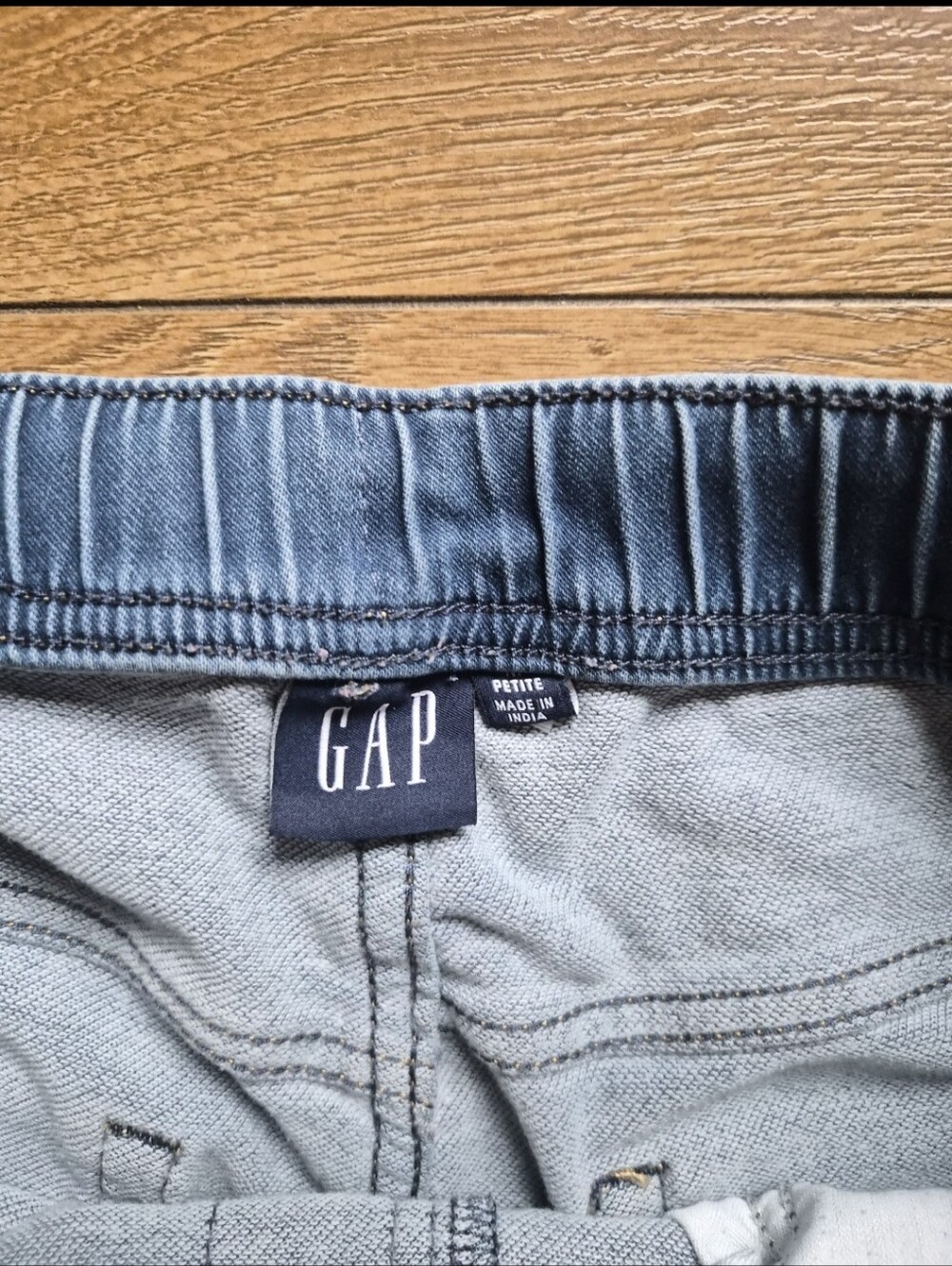 [LIKE NEW] GAP Womens Petite Medium Mid Rise Knit Easy Baggy Jeans Medium Indigo - Picture 8 of 11